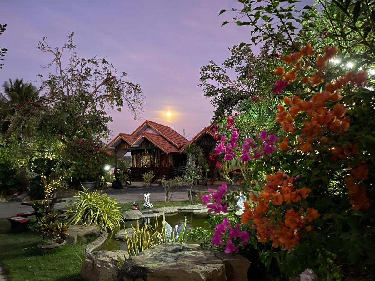 Busby Resort Ban Ta Phraya Ngoại thất bức ảnh